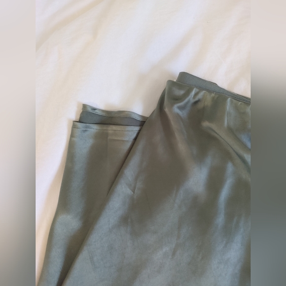 Oak + Fort flare holiday long skirt - Picture 2 of 7